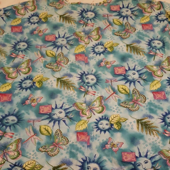 Scrub top - Picture 4 of 4